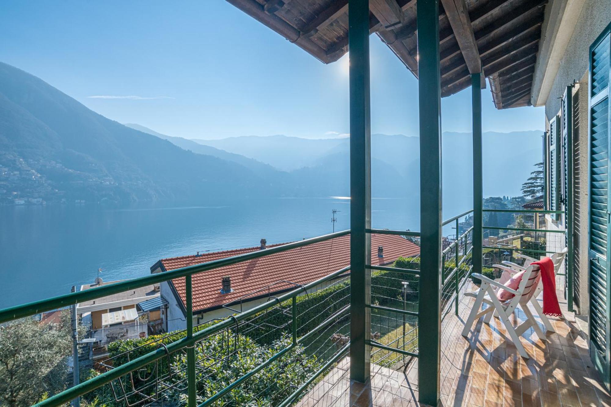 Casa Bambu - Splendida Vista Lago E Posto Auto Laglio Extérieur photo